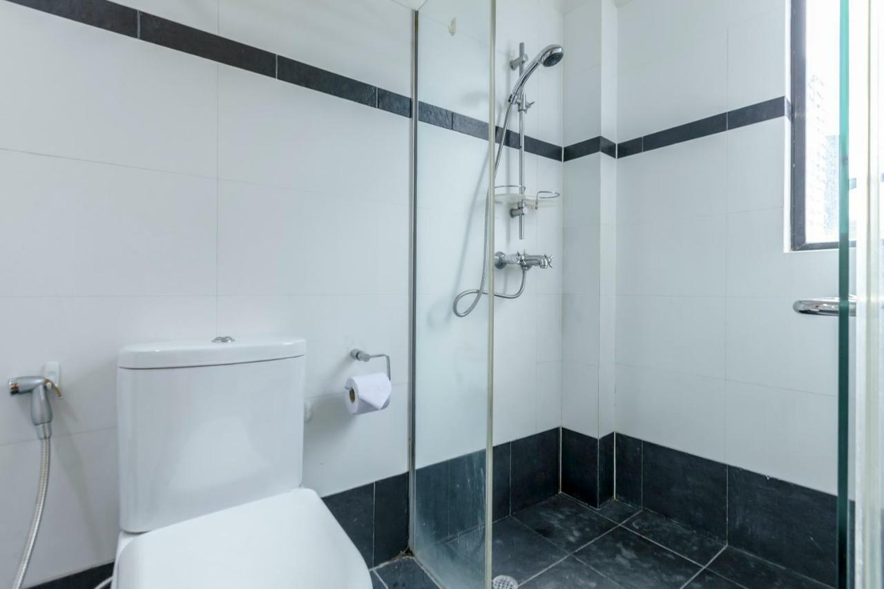 K Suites Balestier Nearby Orchard Сингапур Экстерьер фото
